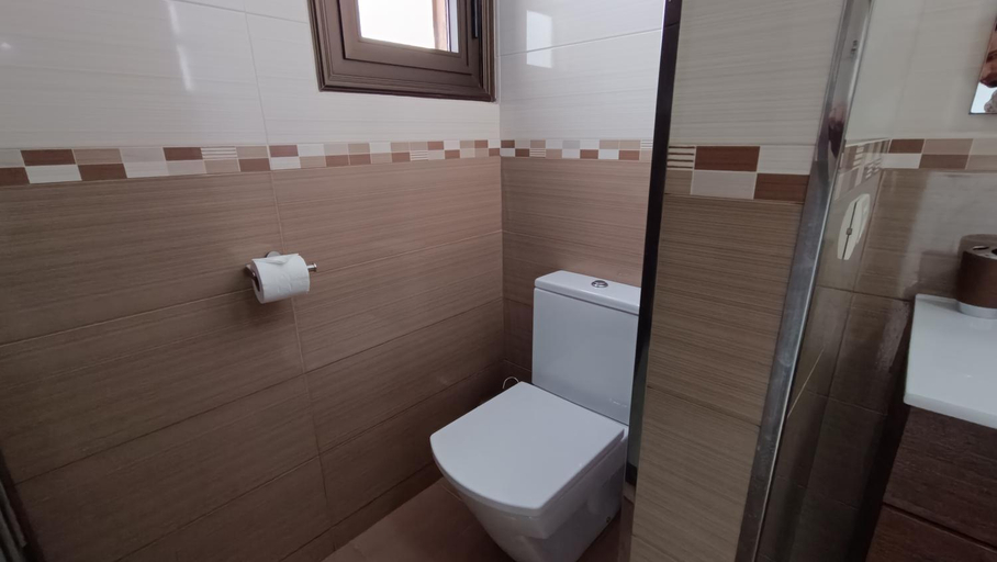 Bathroom 5, SUNSET LUXURY VILLA in PARQUE SANTIAGO 1, Santa Cruz de Tenerife