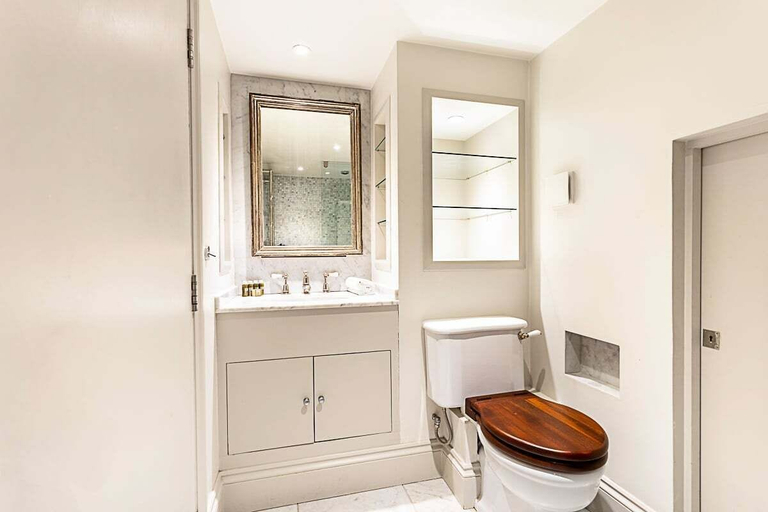 Bathroom 4, Gorgeous Airconditioned Marylebone Studio, London