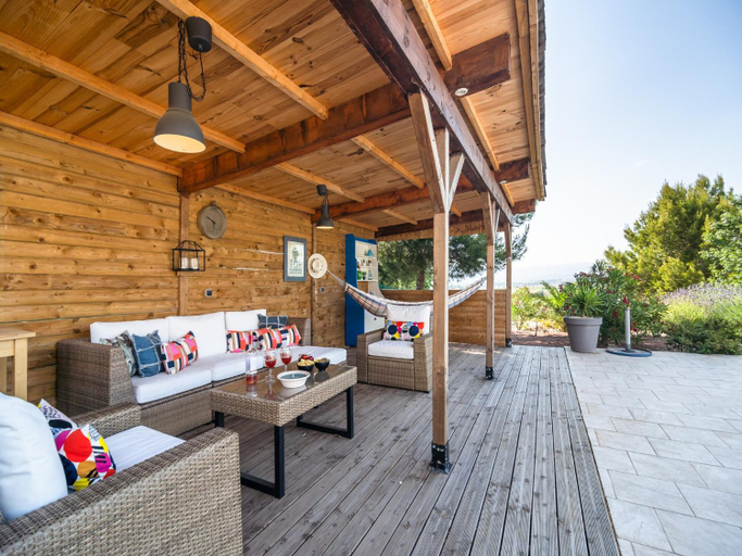 Others 3, Villa in Escales with Private Pool, Aude