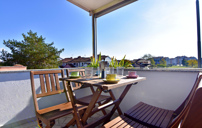 Balcony/terrace 5, Quiet Holiday Apartment With Balcony, Umag