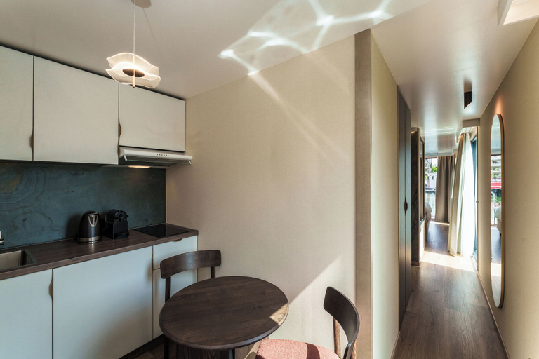 Private kitchen 5, L'Escale Royale Torcy - Marne la Vallée, Seine-et-Marne