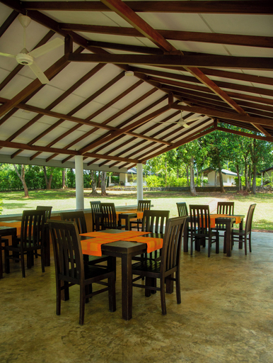 Outdoor dining 2, Governors Camp Udawalawe, Sevanagala