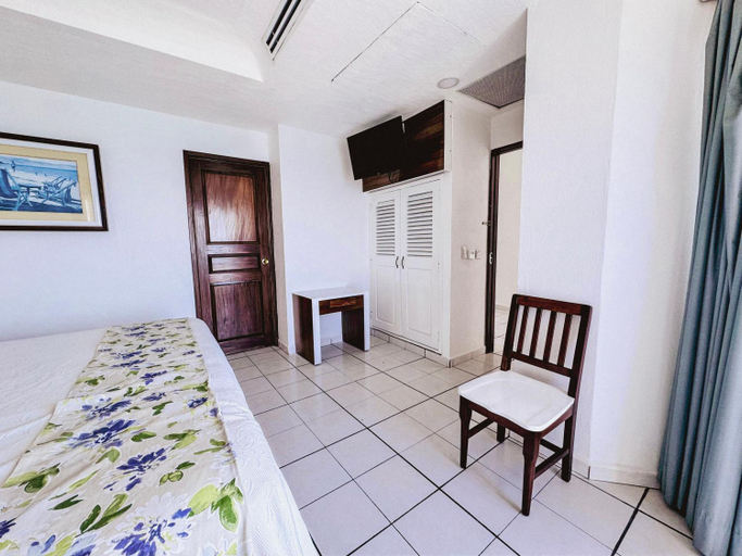 Bedroom 3, Tropicana Hotel Puerto Vallarta, Puerto Vallarta