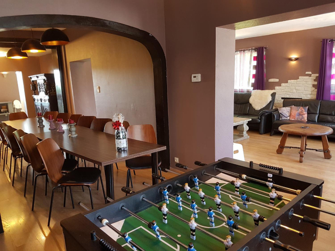 Food & Drinks, Luxury Villa with Sauna, Liège