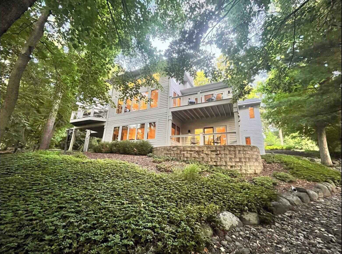 Exterior & Views 2, Spacious 4 BDR Home in Desirable Abbey Springs!, Walworth