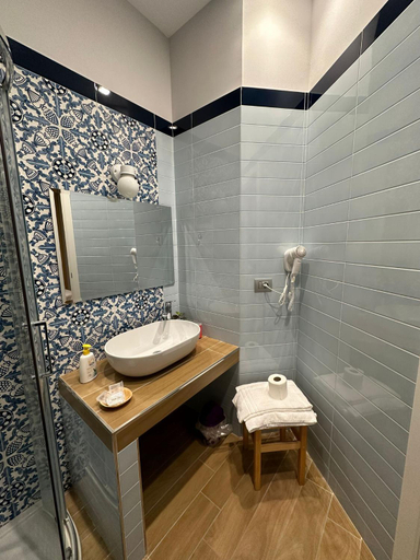 Bathroom 4, Cielo Stellato-B&b Suites on Rooftop & Seaview, Salerno