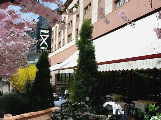 Exterior & Views 2, Hotel Acta Arthotel