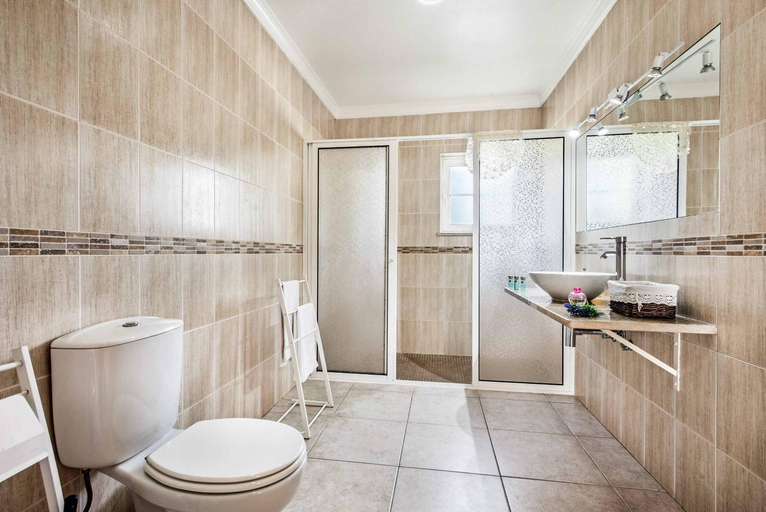 Bathroom 3, Villa Godinho, Albufeira