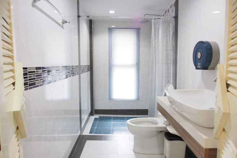 Bathroom 4, Goldengold (Khaoyai) Resort & Spa, Pak Chong