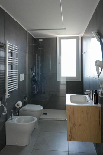 Bathroom 2, Dainese Apartments, Casa Miriam, Venezia
