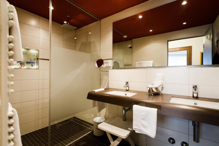 Bathroom 4, Aparthotel Dorfplatzl Garni, Schwaz