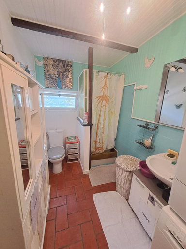 Bathroom, Au P'tit Bonheur, Bouches-du-Rhône