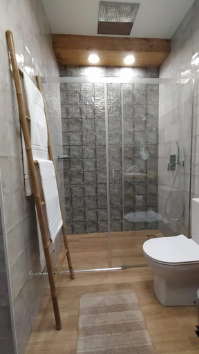 Bathroom 2, El Tapial, Cádiz
