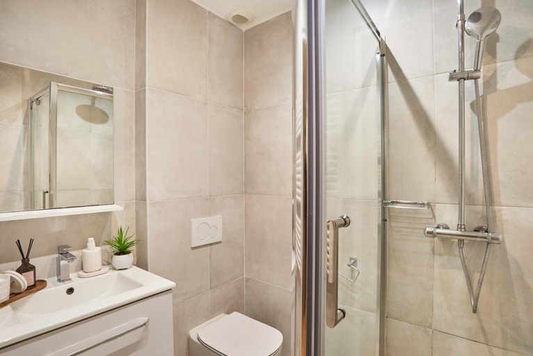 Bathroom 3, Charming flat in the heart of Paris, Paris