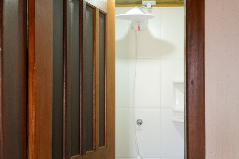 Bathroom 4, Pousada Prazeres do Rosa, Imbituba
