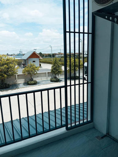 Balcony/terrace, Vs Place, Bang Bua Thong
