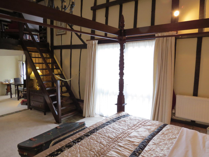 5, The Greyhound - Historic former Inn, Suffolk