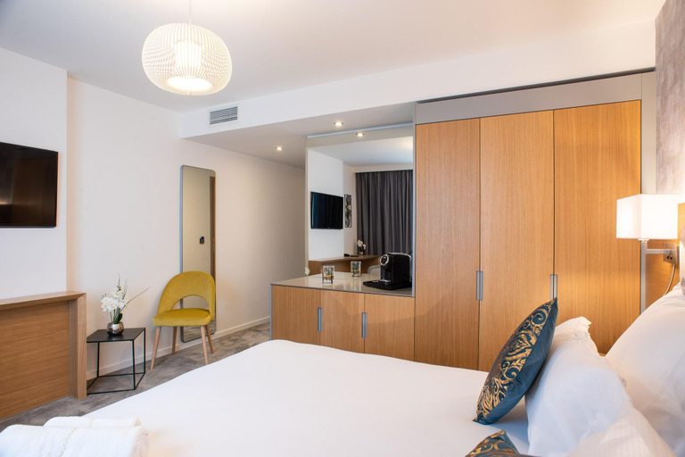 Bedroom 3, Brit Hotel Paris Orly, Val-de-Marne