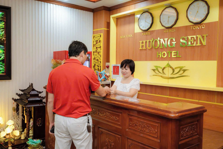 Living area 3, Huong Sen Hotel, Ninh Bình