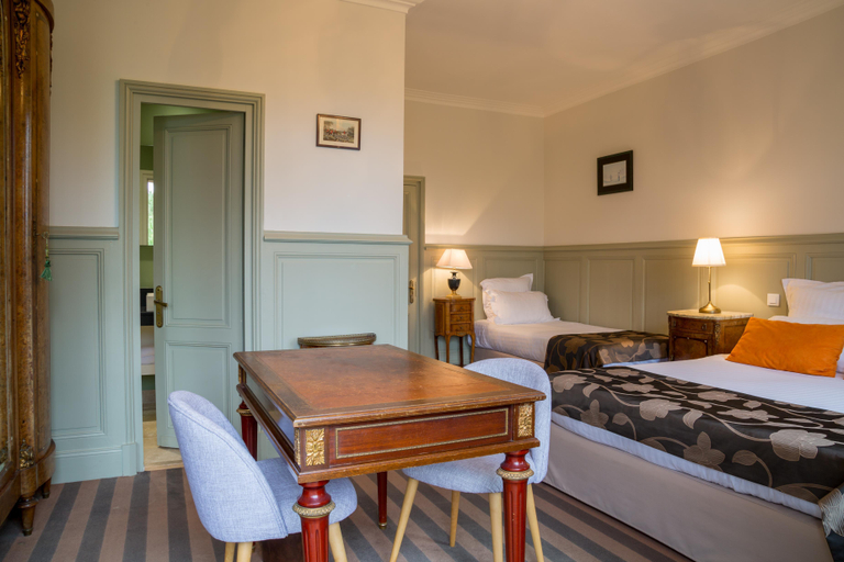 Bedroom 3, Résidence de Rohan, The Originals Relais, Charente-Maritime