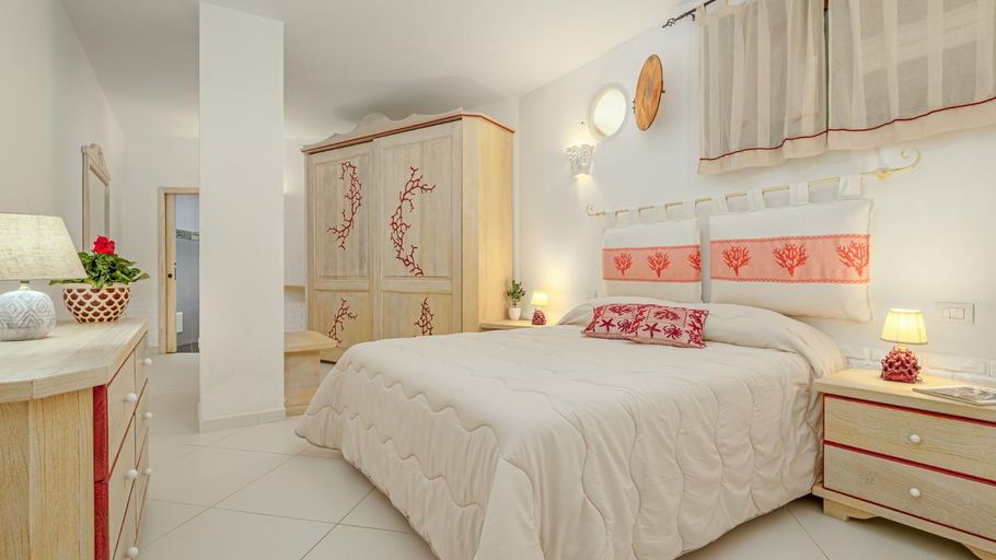 Bedroom, VILLA TYPHA 10, Emma Villas, Olbia-Tempio