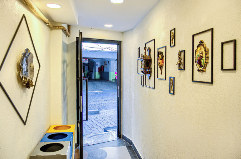 Interior entrance 5, Vita Otel, Fatih