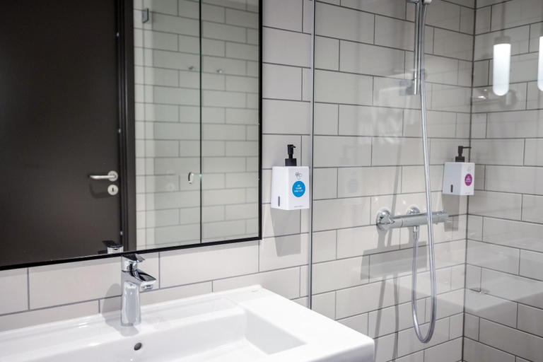 Bathroom 5, Quality Hotel Harstad