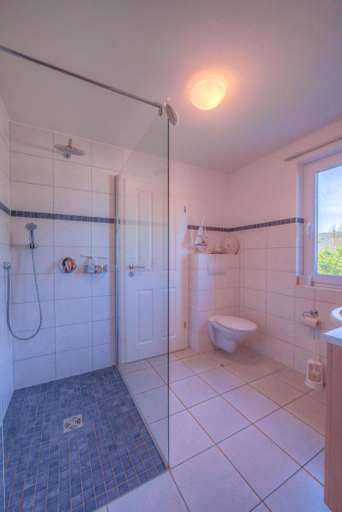 Bathroom 4, Ferienhaus mit grosser Terrasse, Mecklenburgische Seenplatte