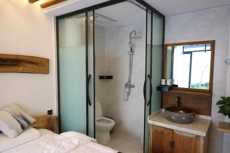 Bathroom 3, Eastwood Inn, Xi'an