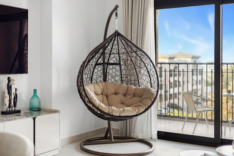 Living area 3, Stylish 1BR with Burj Al Arab View, Dubai
