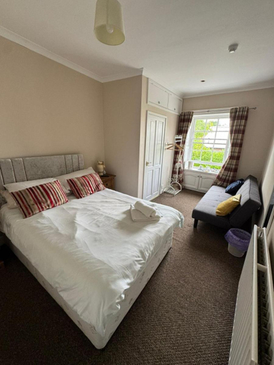 Bedroom 2, THE Waterloo Arms Hotel, Scottish Borders