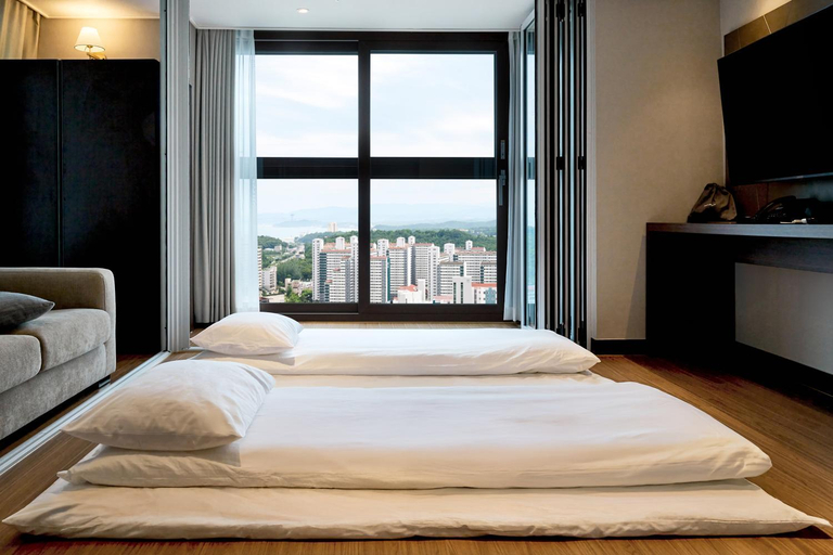 Bedroom 2, The Hotel Sokcho, Sokcho