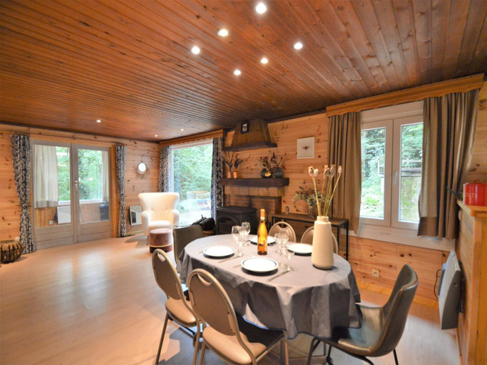 Food & Drinks, Cozy Chalet with barbecue, Namur