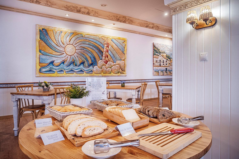 Food & Drinks 5, Villa Frigiliana, Málaga