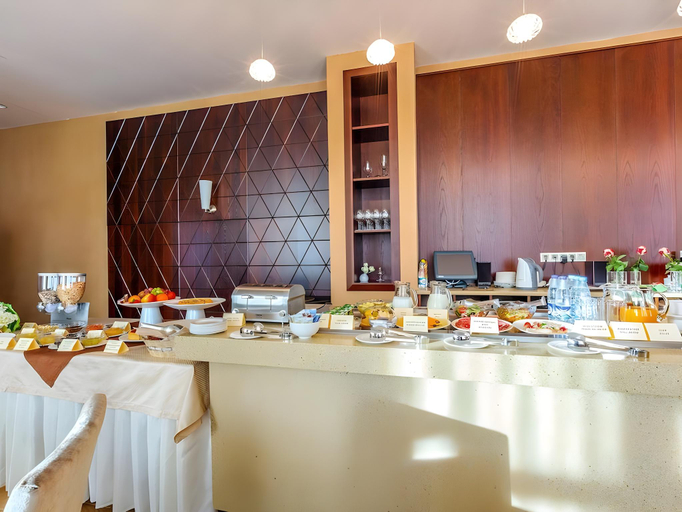 Food & Drinks 5, Raikin Plaza Hotel, North-Eastern