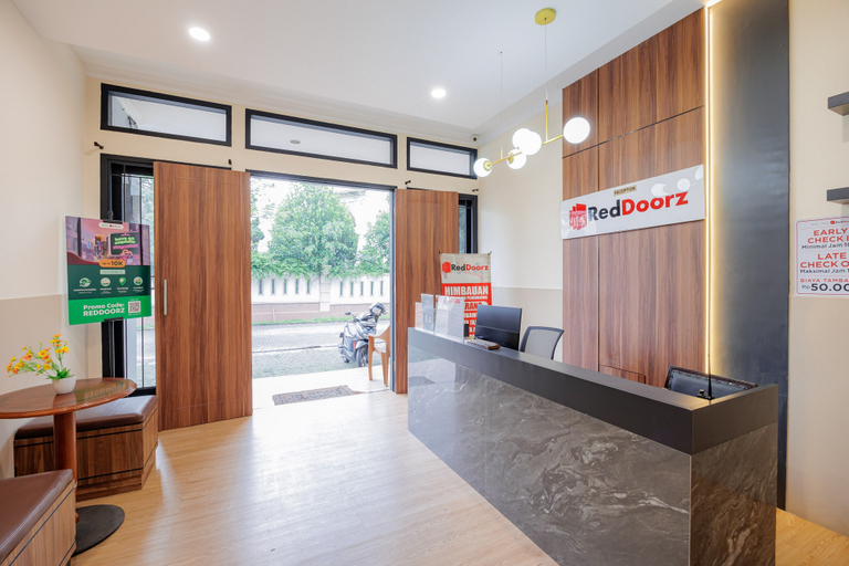 Others 5, RedDoorz near Siloam Karawaci 3, Tangerang