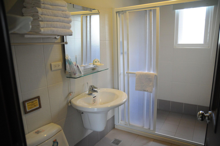 Bathroom 4, Mei Jung B&B, Hualien