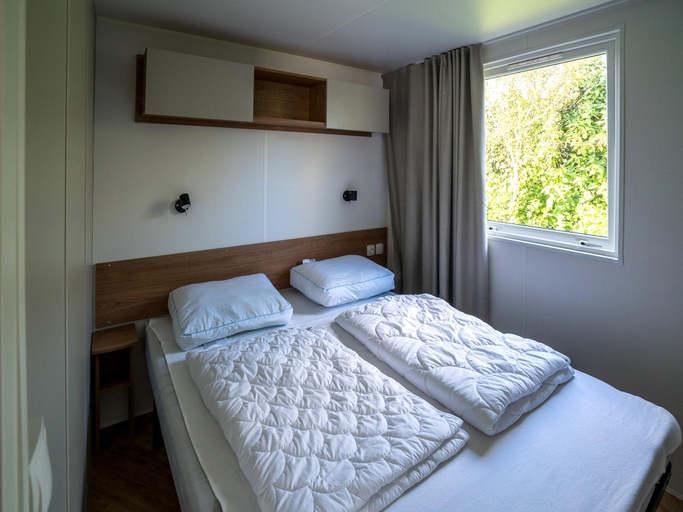 Bedroom, Chalet in Oostkapelle near the Beach, Veere