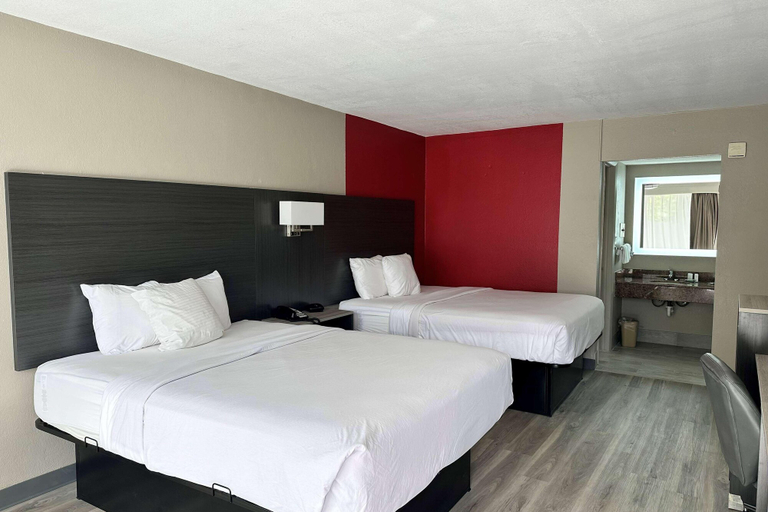Bedroom 2, Ramada by Wyndham Cocoa, Brevard