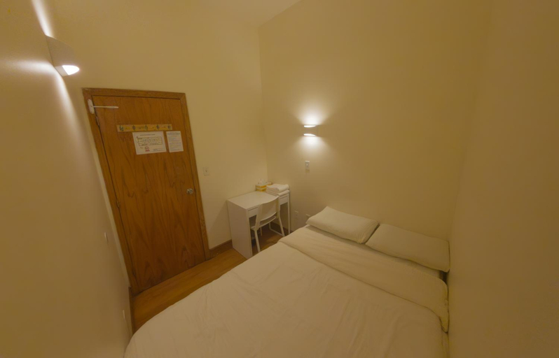 Bedroom 3, U.S. Pacific Hotel, New York