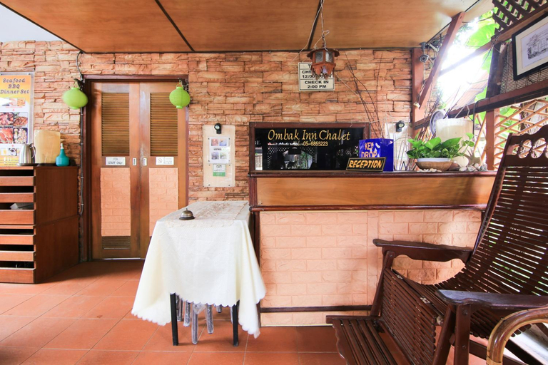 Public Area 2, Hotel O Ombak Inn Chalet, Manjung
