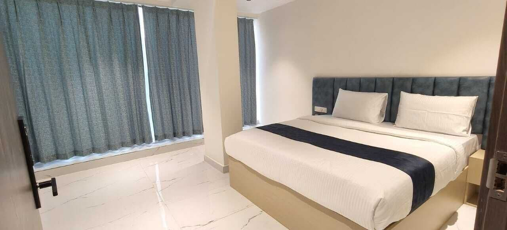 Room 4, Dreamscape Hotel by Fracspace OU Colony, Hyderabad