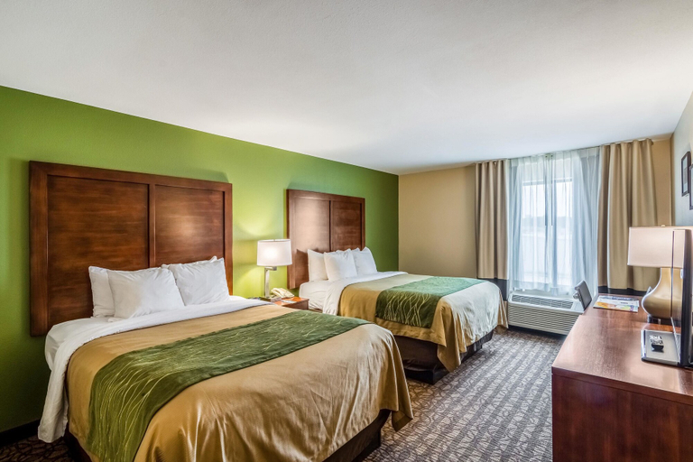 Bedroom 2, Comfort Inn & Suites Panama City North, Bay