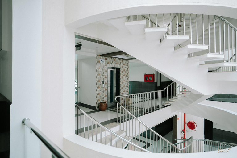 Public Area, Daksh The Madhuvan Suites Dwarka, Devbhumi Dwarka