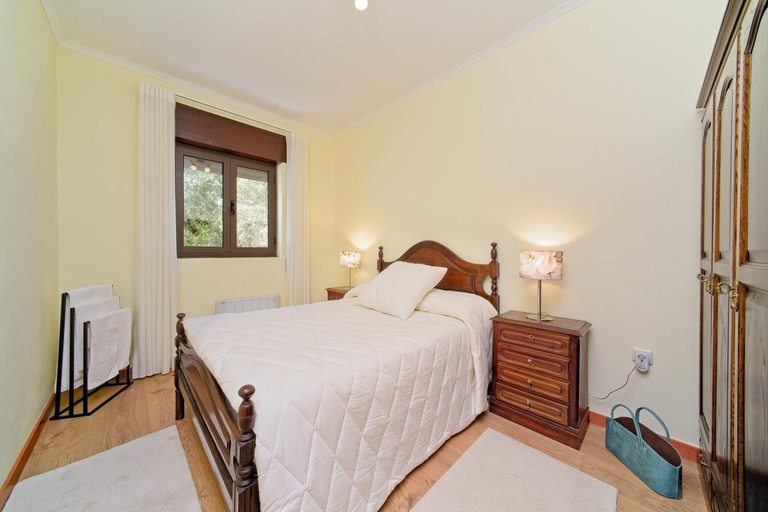 Bedroom 3, Casa Carvalhal do Esporao, Vieira do Minho
