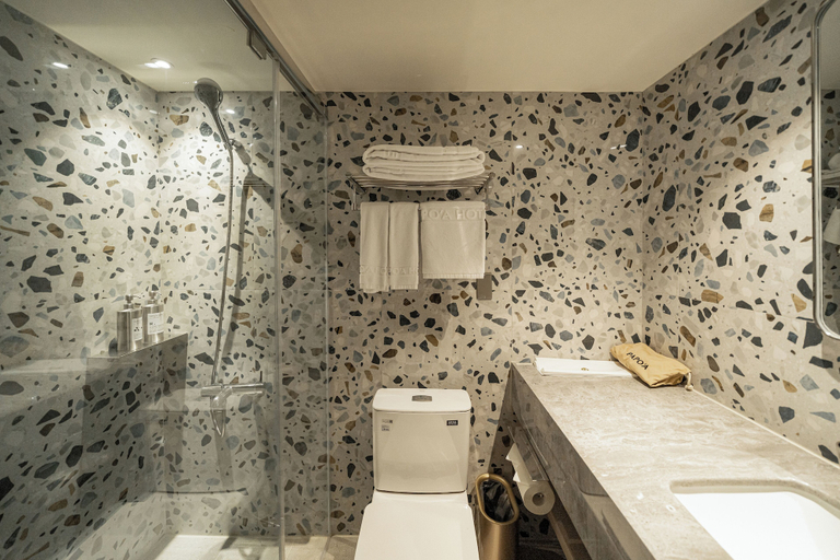 Bathroom 5, PAPO’A LABS, Tainan