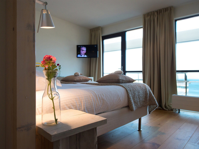 Bedroom 3, Spacious Modern Apartment in Scheveningen, The Hague