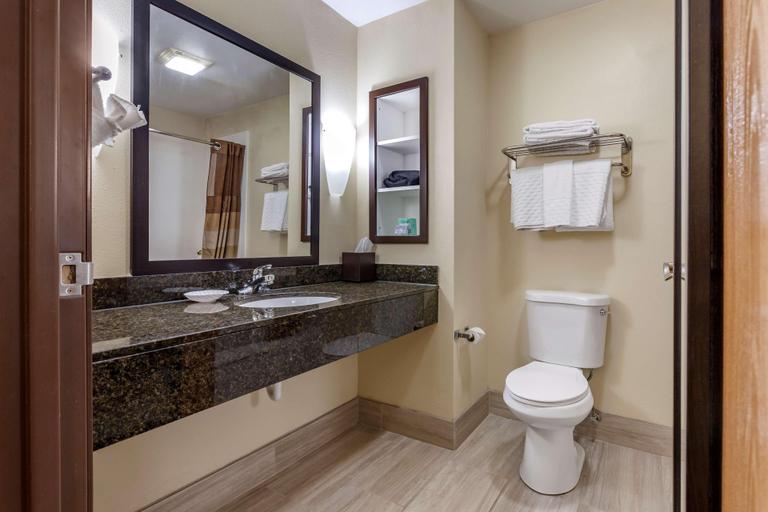 Bathroom 4, Best Western Plus Sparta Trail Lodge, Monroe