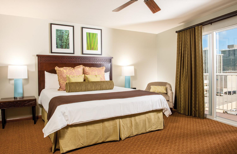 Bedroom 2, Club Wyndham at Waikiki Beach Walk, Honolulu