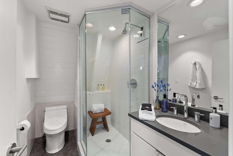 Bathroom 4, Mainstreet Masterpiece Stunning Views!, Summit